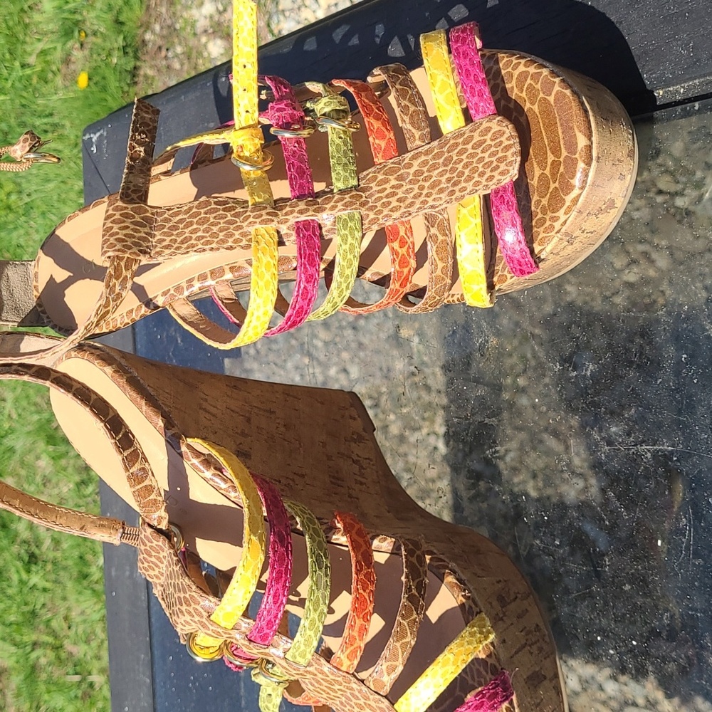 Strappy Wedges - Picture 2 of 3
